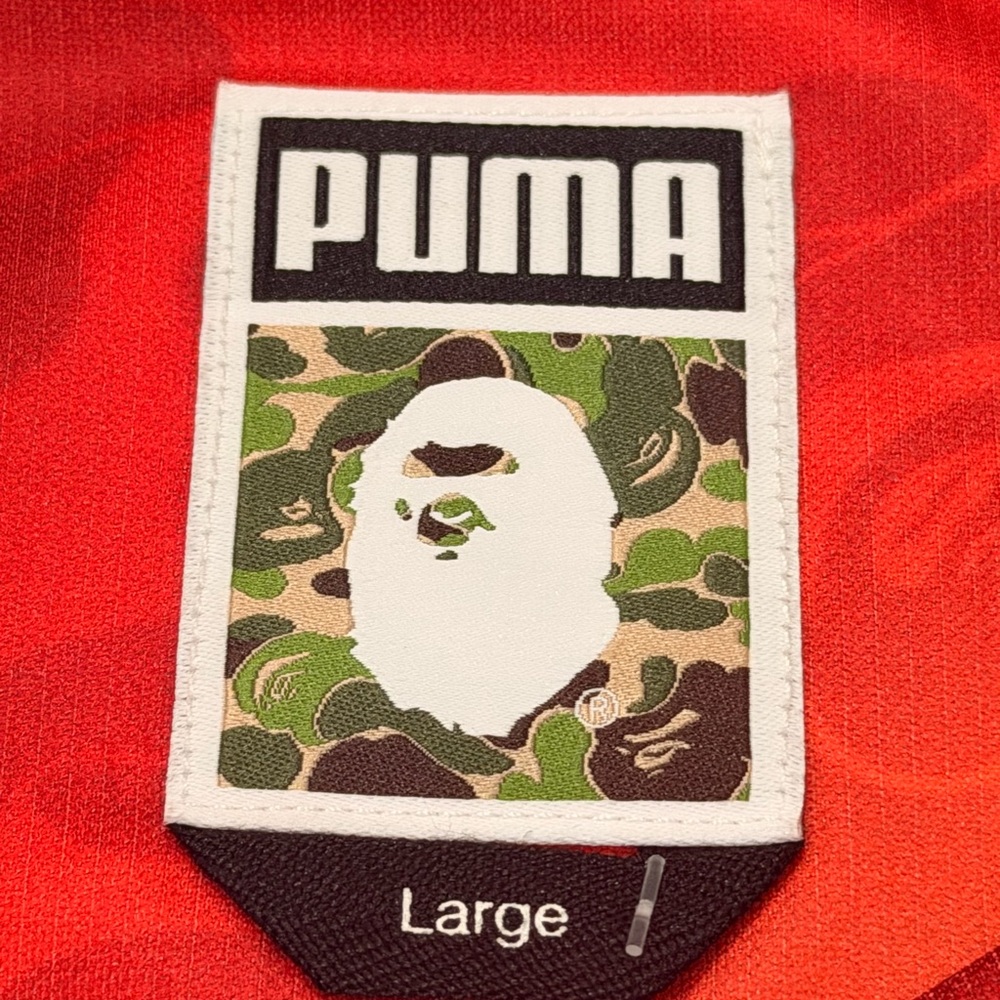 BAPE x PUMA BAPE FC Soccer Jersey – Red / Navy Camo – Large – PreOwned - Picture 3 of 3